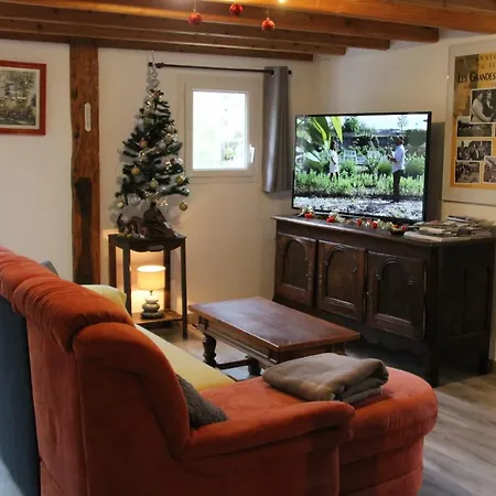 Viaux-fontaine Holiday home *