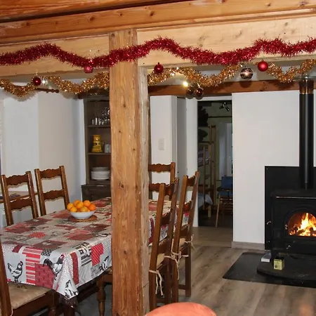 Viaux-fontaine Holiday home *